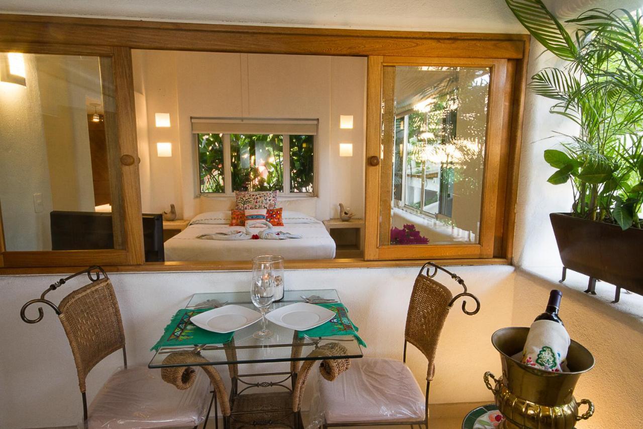 Hotel Naomi Zihuatanejo