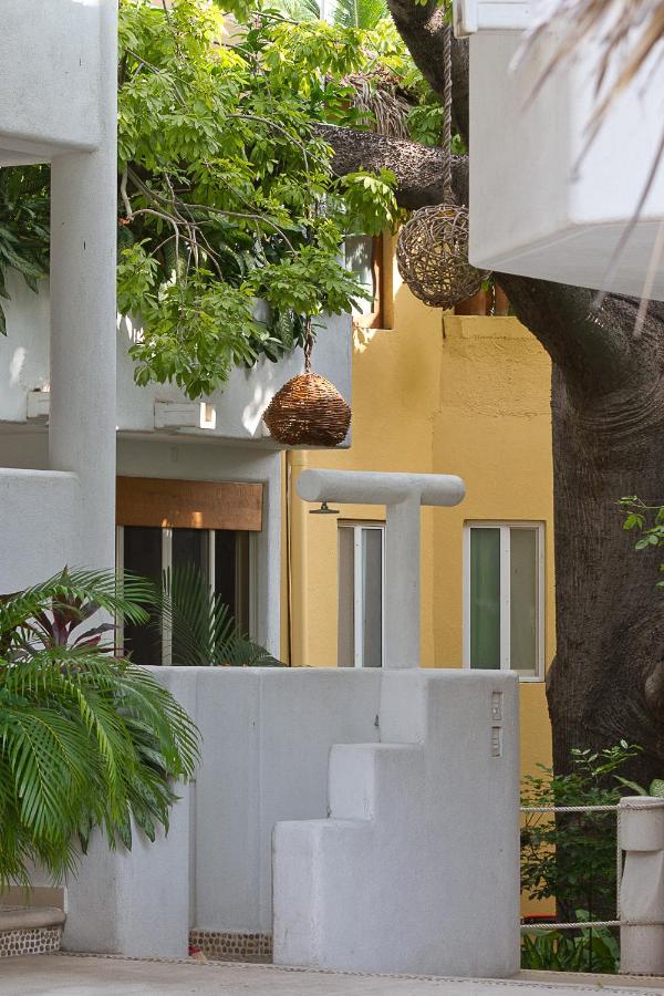 Hotel Naomi 2*