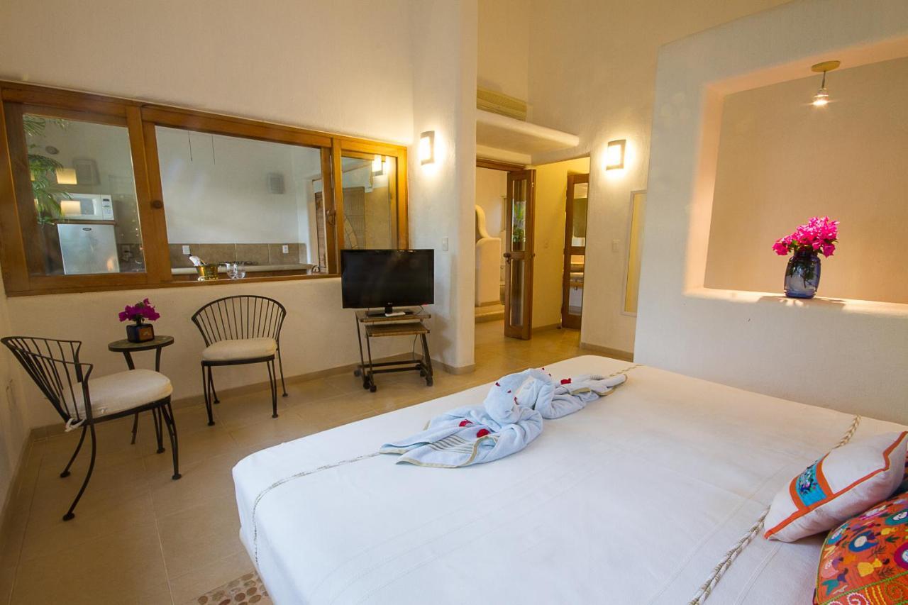 Hotel Naomi Zihuatanejo